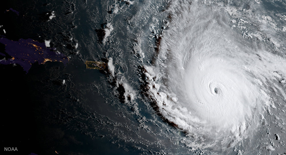Hurrikane IRMA verschlingt das Wasser des Ozeans von den Stränden der&nbsp;Bahamas