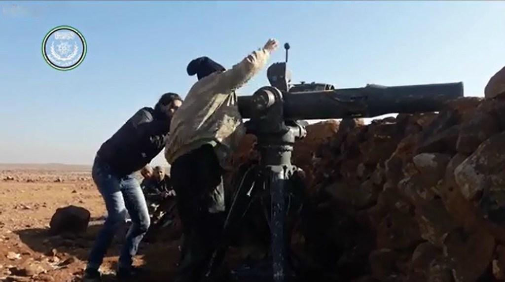 Video: Moderate FSA Terroristen unterstützen die Al-Qaida in Hama, mit ATGMs aus&nbsp;US-Beständen