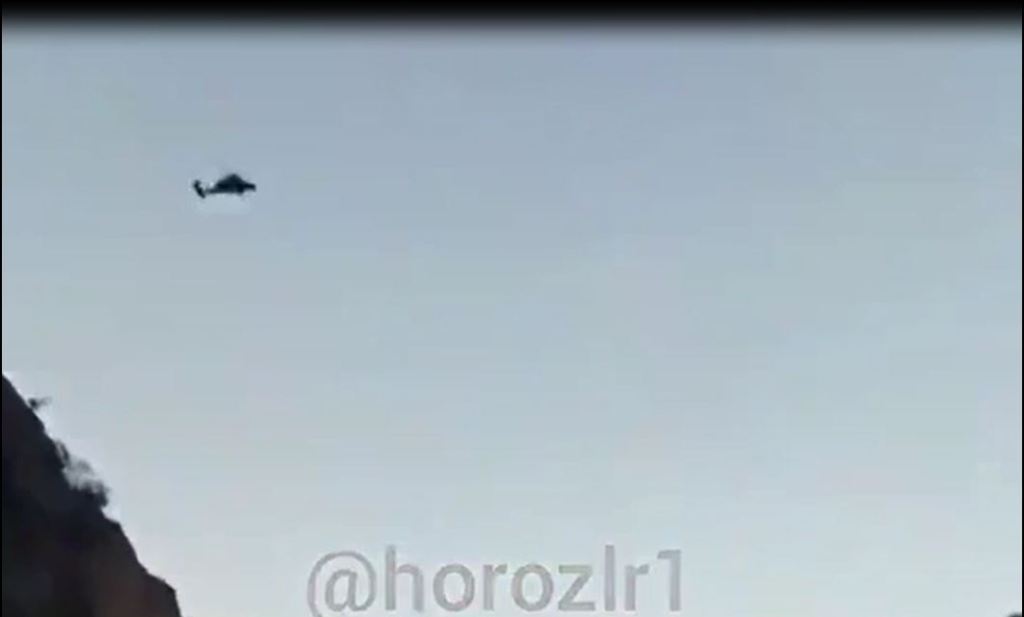 Video: Türkischer ATAK-Helikopter nimmt YPG-Kämpfer unter Beschuss, woraufhin diese das Feuer&nbsp;erwidern