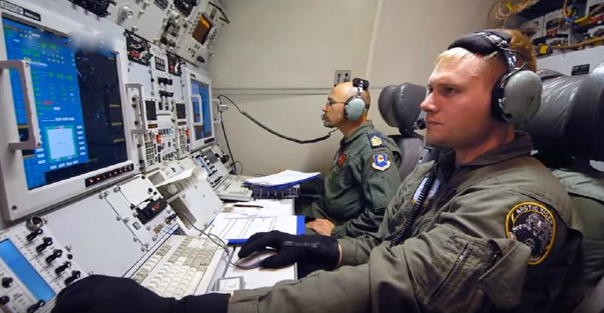 US-Spionageflugzeug während Drohnenangriff, auf Patrouillenflug zwischen Russischen Basen in&nbsp;Syrien