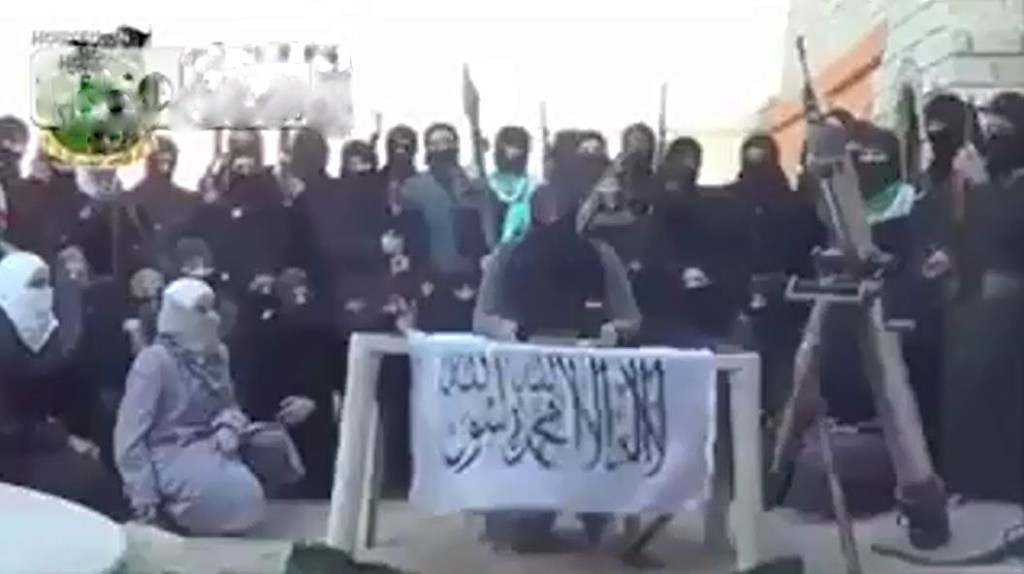 Video: Weibliche Jihadisten-Fraktion formiert sich in Ost-Ghouta um die Syrische Armee zu&nbsp;bekämpfen