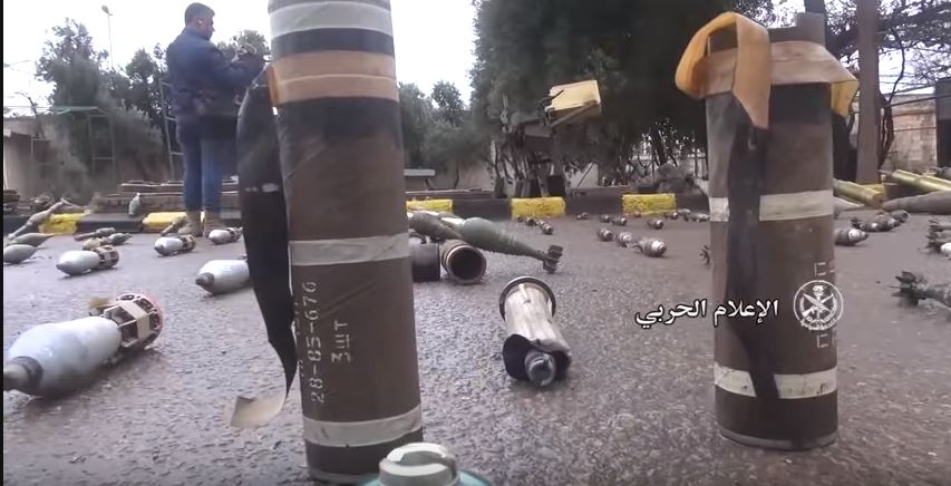 Video: Syrische Armee stellt neuesten Waffenfund&nbsp;aus