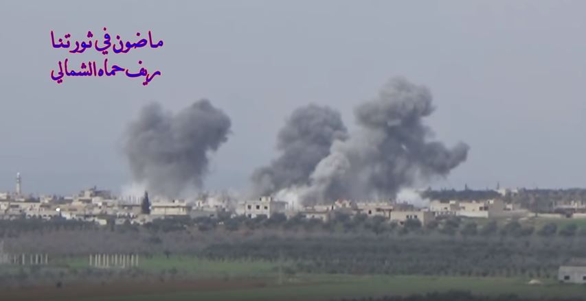 Video: Russische Kampfflugzeuge fliegen mehrere Luftschläge auf Terroristen-Stellungen in&nbsp;Nord-Hama