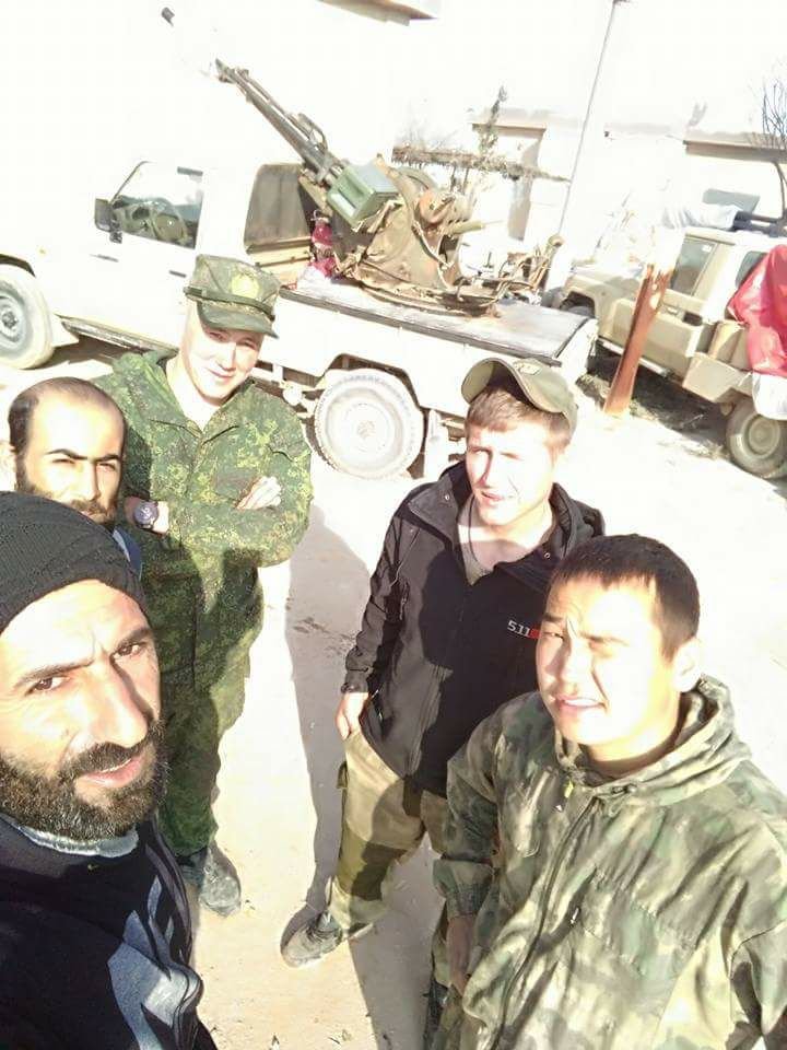 Russisches Militär trifft auf Luftbasis Abu-Duhour in Idlib&nbsp;ein