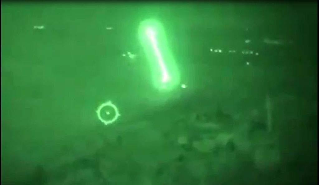 Videos: Türkische ATAK- T-129 Kampfhelikopter nehmen nachts Stellungen der YPG in Afrin unter&nbsp;Beschuss