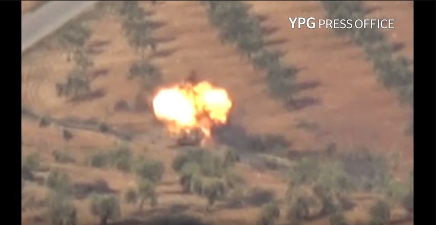 Video: YPG-Militante zerstören gepanzertes Fahrzeug der Türkischen Armee mit&nbsp;ATGM