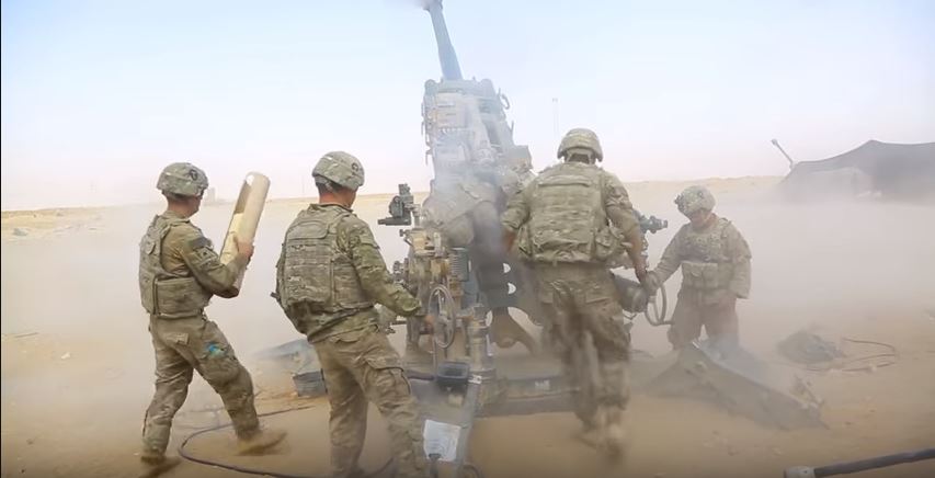 US-geführte Koalition nimmt Syrische Soldaten unter Beschuss, die Operation gegen ISIS-Zellen in Deir ez-Zor&nbsp;durchführen