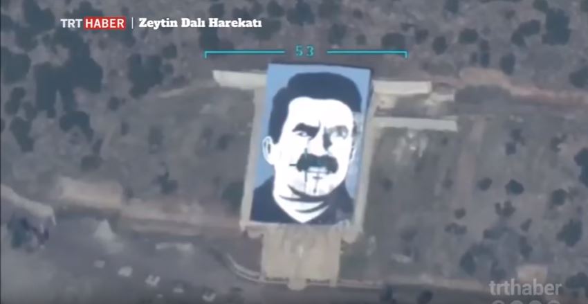 Video: Konterfeit von Öcalan auf einem Berg in Afrin von Türkischer Luftwaffe&nbsp;pulverisiert
