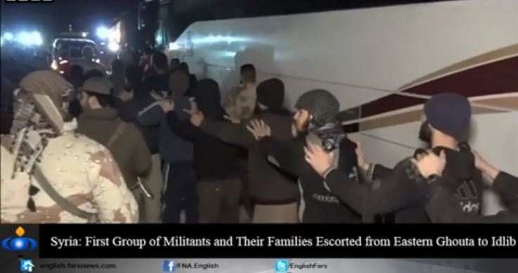 Videos: Erste HTS-Kämpfer verlassen Ost-Ghouta, um sich ins Jihadisten-Paradies Idlib zu&nbsp;begeben