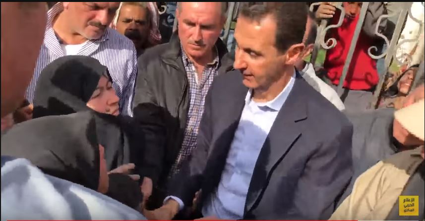 Präsident Assad gibt Frankreich Ehrenlegion-Auszeichnung zurück.