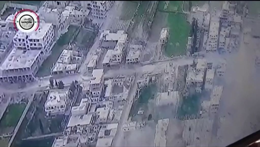 Video: Drohnenaufnahme von SAA-Panzeroffensive in&nbsp;Ost-Ghouta