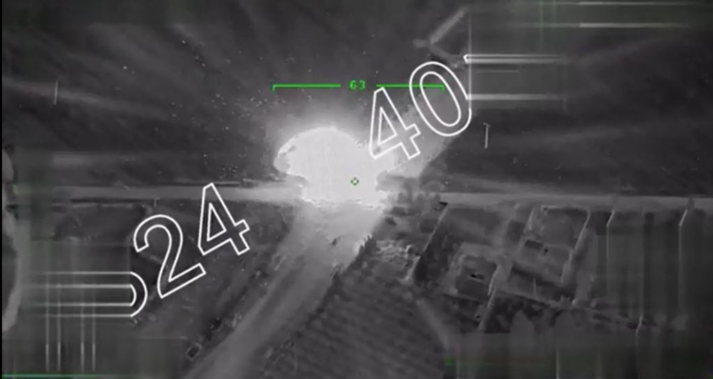 Video: Türkischer Luftschlag vernichtet YPG-Fahrzeug in der Stadt&nbsp;Afrin