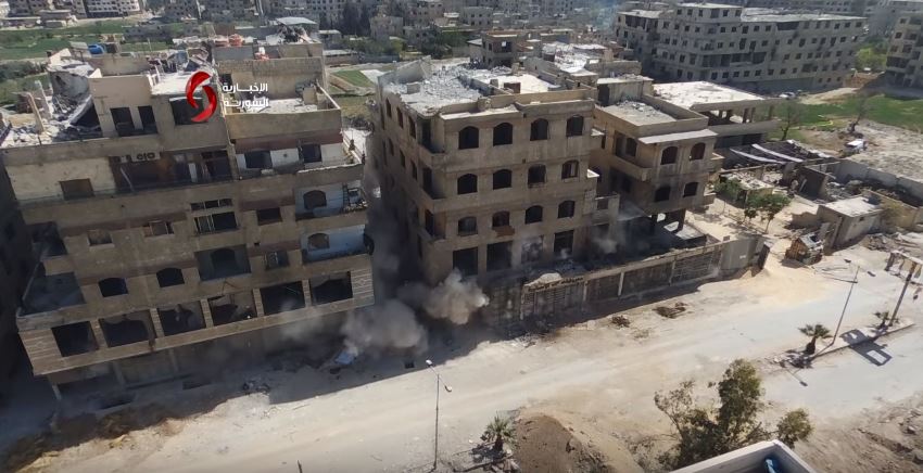 Video: Syrische Armee sprengt in Ost-Ghouta enormes HQ von der Faylaq al&nbsp;Rahman