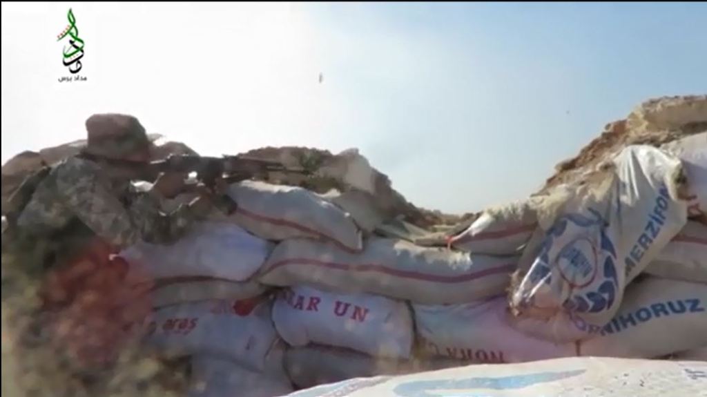 In Videos: Jihadi-Konflikt zwischen SLF und HTS im syrischen Idlib wird fortgesetzt, während Tausende Terroristen aus Ost-Ghouta&nbsp;dazustoßen