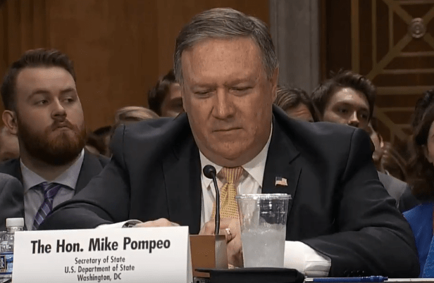 Das Monster aus dem Deep State Sumpf sagt, dass es keinen Tiefen Staat gibt- von Caitlin Johnstone